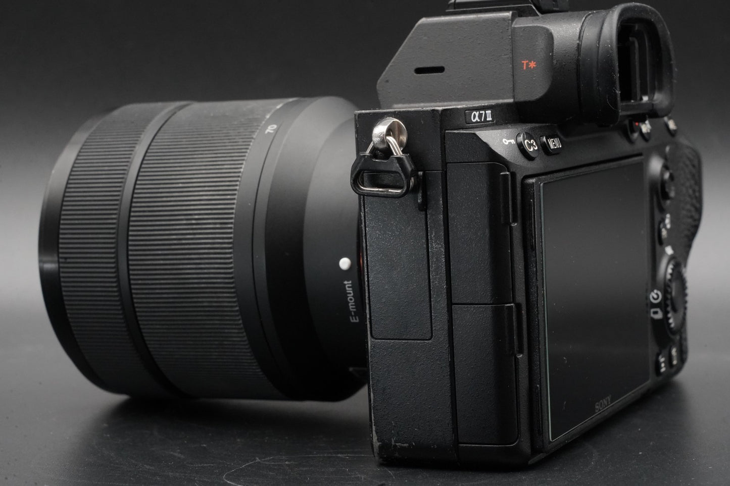 Sony Alpha a7 III ILCE-7M3 Mirrorless Digital Camera w/ FE 28-70 Lens 10678