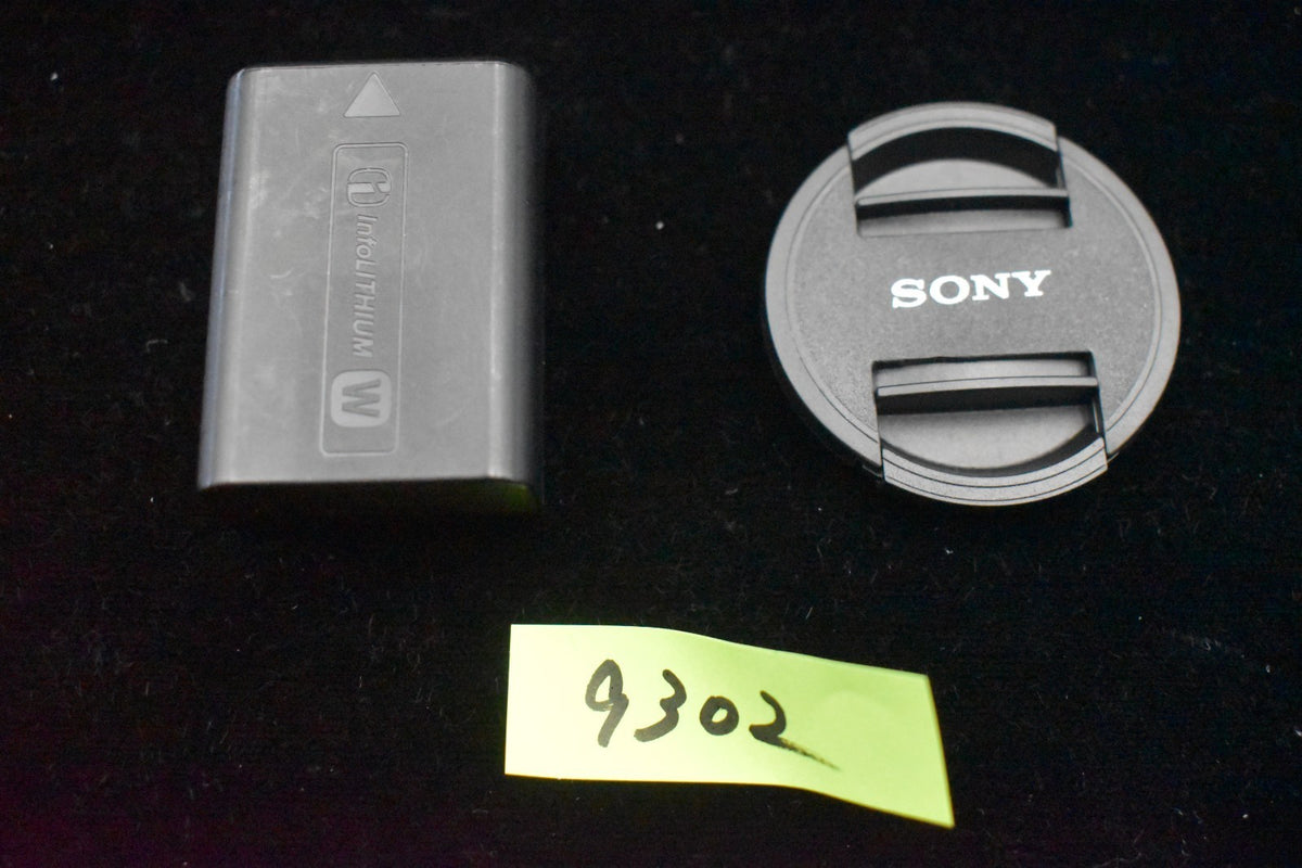 [US Duty Paid] Cámara digital sin espejo Sony a6000 con lente plateada 9302