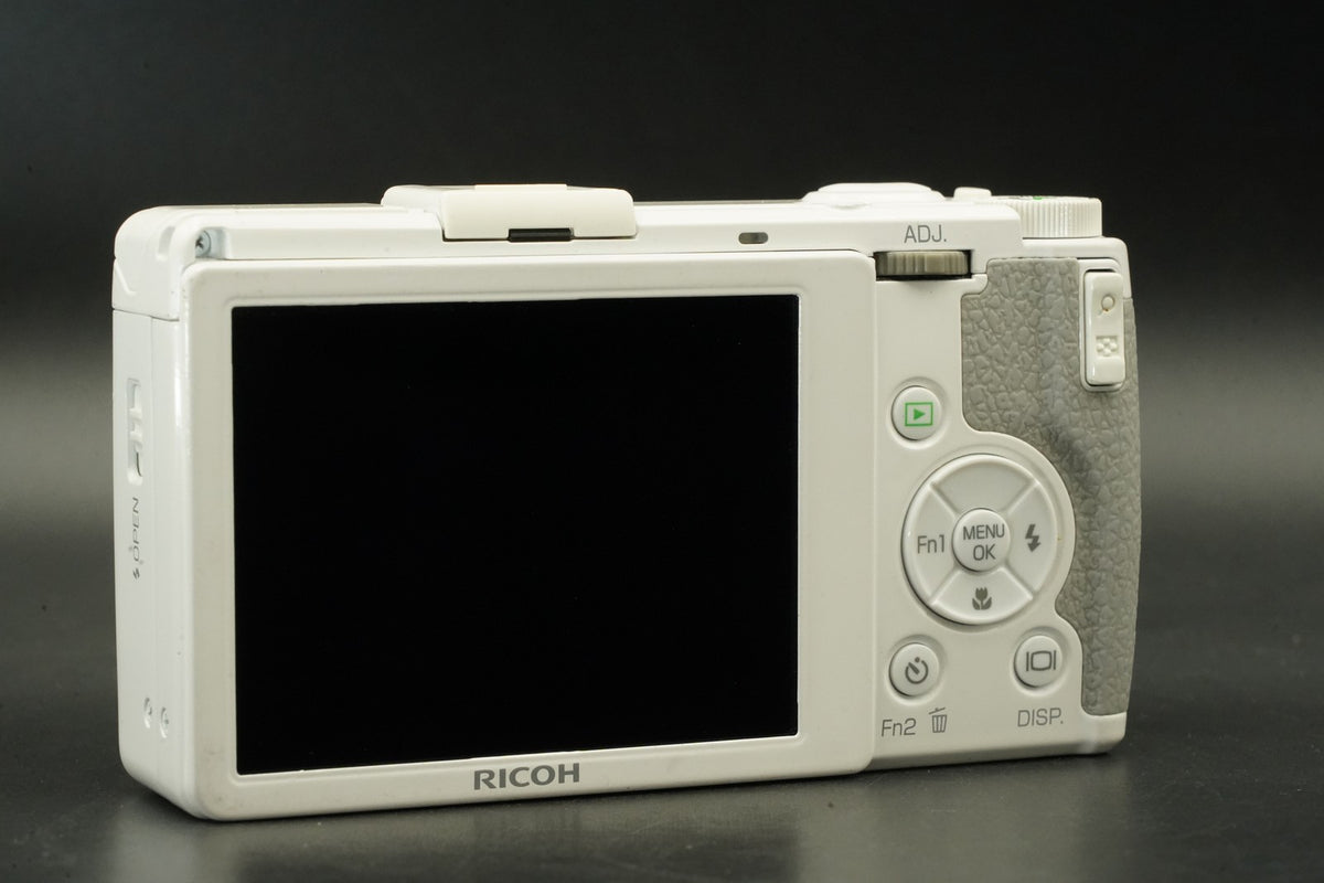 Ricoh GR Digital IV 10.4MP Digital Camera White -4672 cuts- #11652