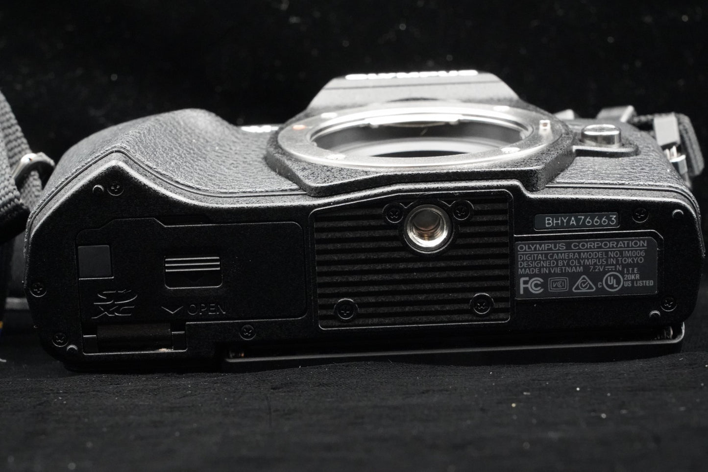 Olympus OM-D E-M10 Mark III Black Digital Camera Body Only US Duty Paid 9558