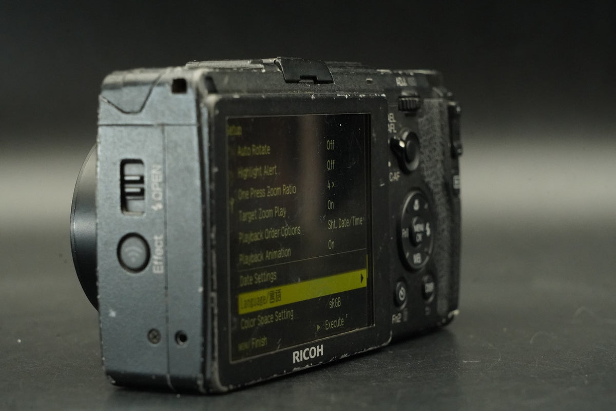 RICOH GR II 16.2 MP Compact Digital Video Camera -45900 cuts- #12147