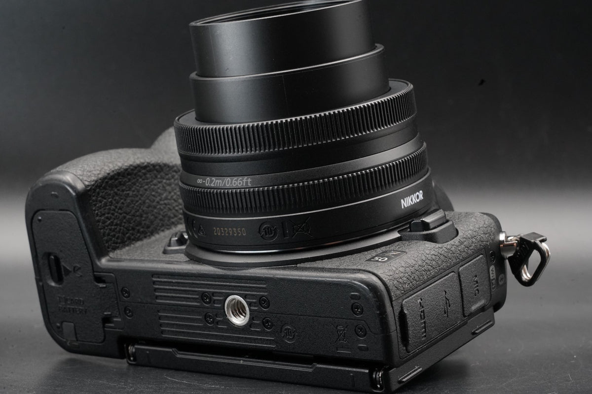 Nikon Z50 mit DX 16-50mm VR Objektiv SC unter 30 aus JAPAN -3% Schnitte- #11322