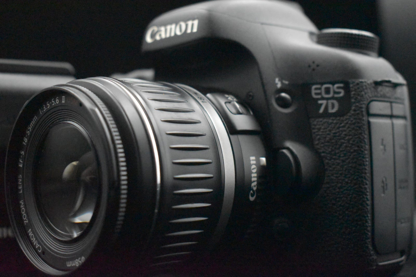 [US Duty Paid] Canon EOS 7D DSLR Digital Professional Camera From Japan 8620