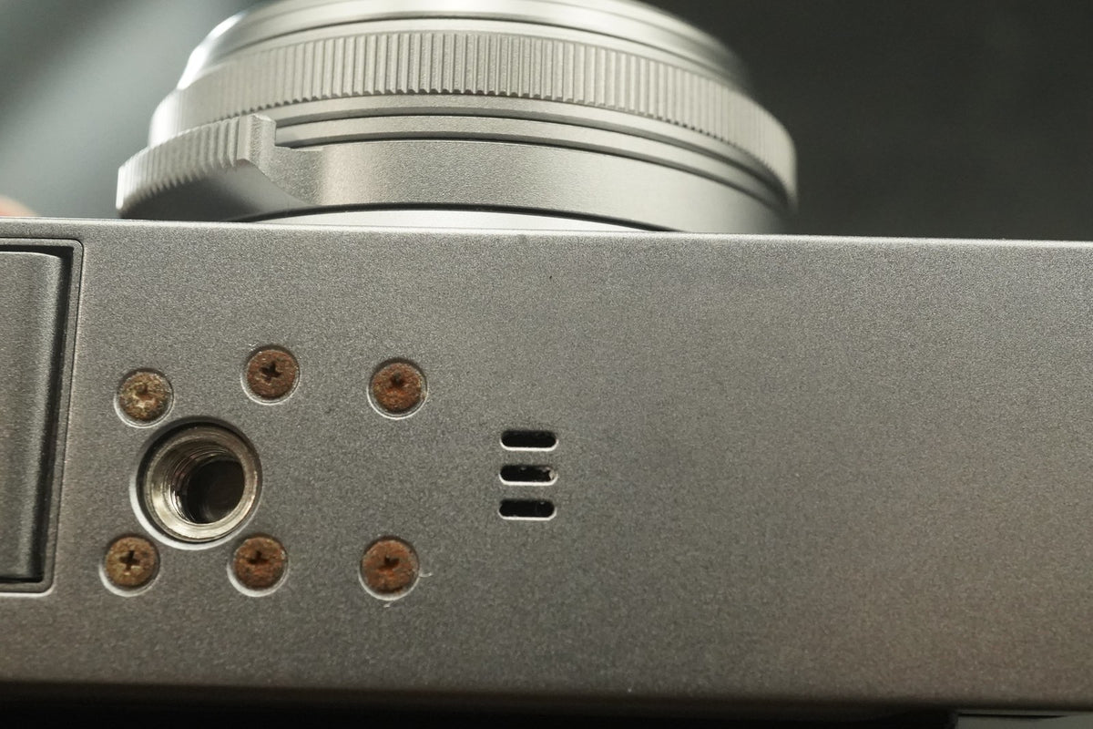 Fujifilm X100 FinePix X Series 12.3MP Silver Digital Camera #12667