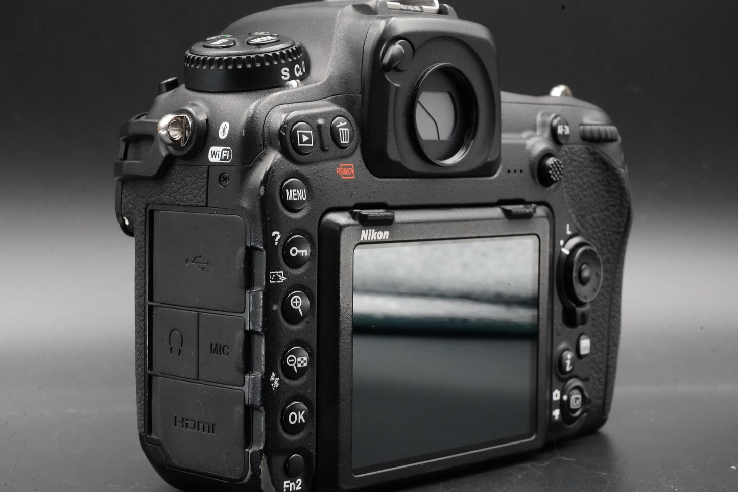 Nikon D500 20.9MP Digital SLR Camera Body US Duty Paid 10950