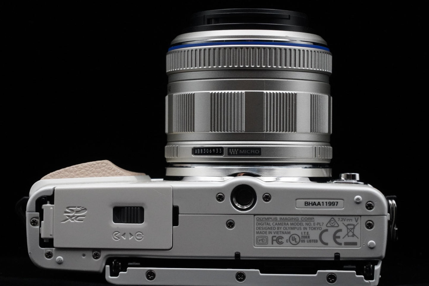 Olympus PEN E-PL7 Digital Camera White with 14-42mm Lens US Duty Paid 10166