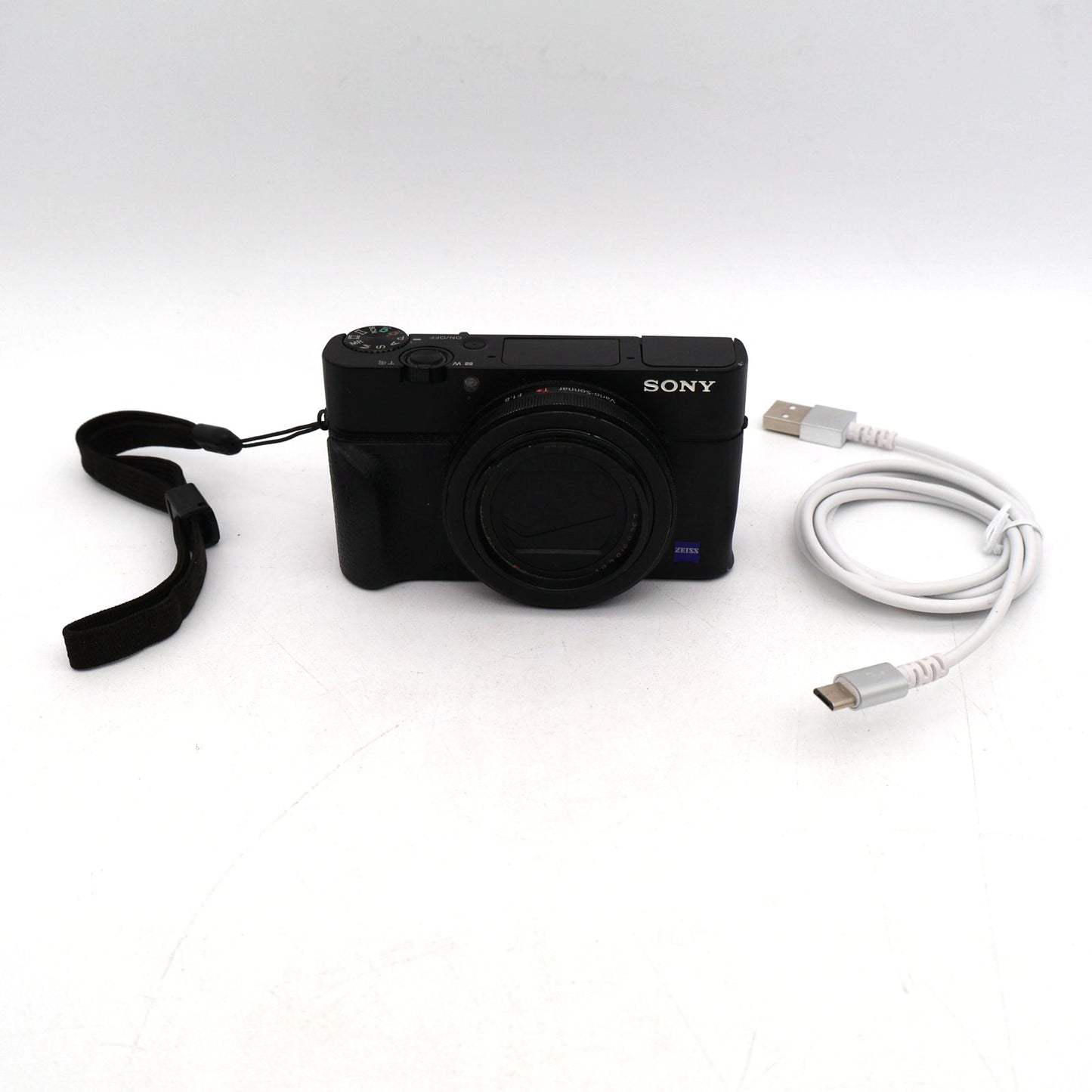 Sony Cyber-shot DSC-RX100M3 III Point Shoot Digital Camera US Duty Paid 10136