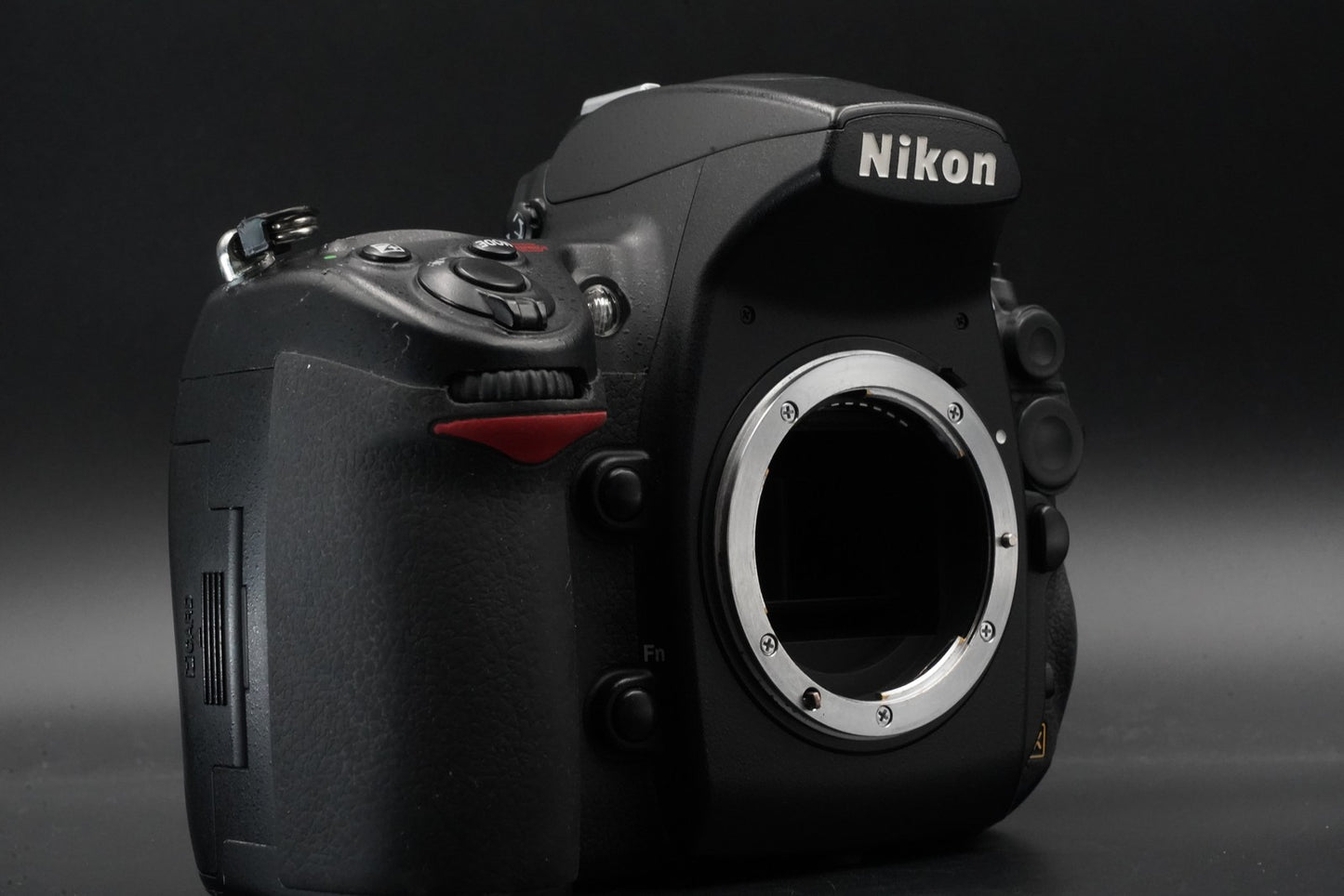 Nikon D700 12.1 MP DSLR Digital Video Camera Used US Duty Paid 10840