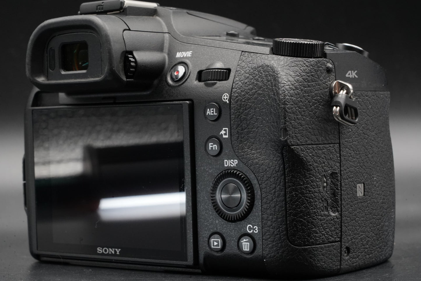 Sony Cyber-Shot RX10 IV 20.1MP Digital Camera DSC-RX10M4 ALMOST UNUSED 11127