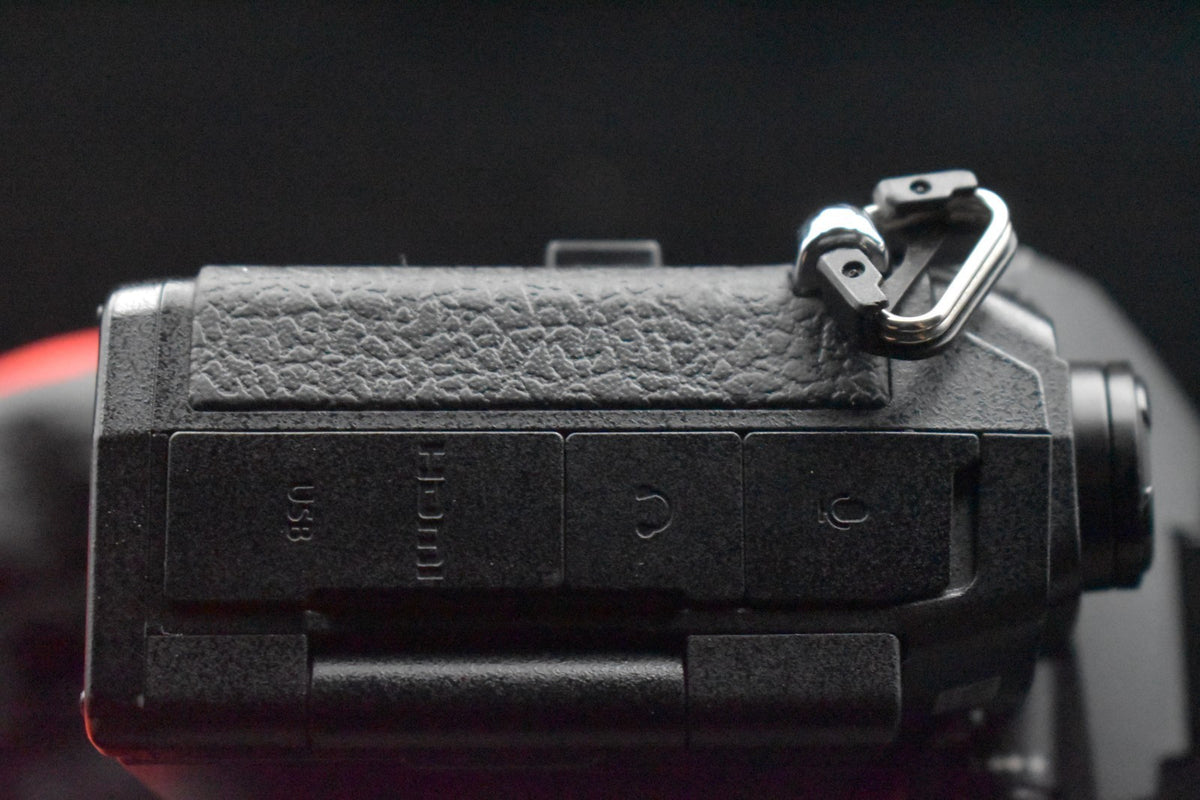 [US Duty Paid] Olympus OM-D E-M1 Mark II Digitalkamera schwarz Gehäuse...