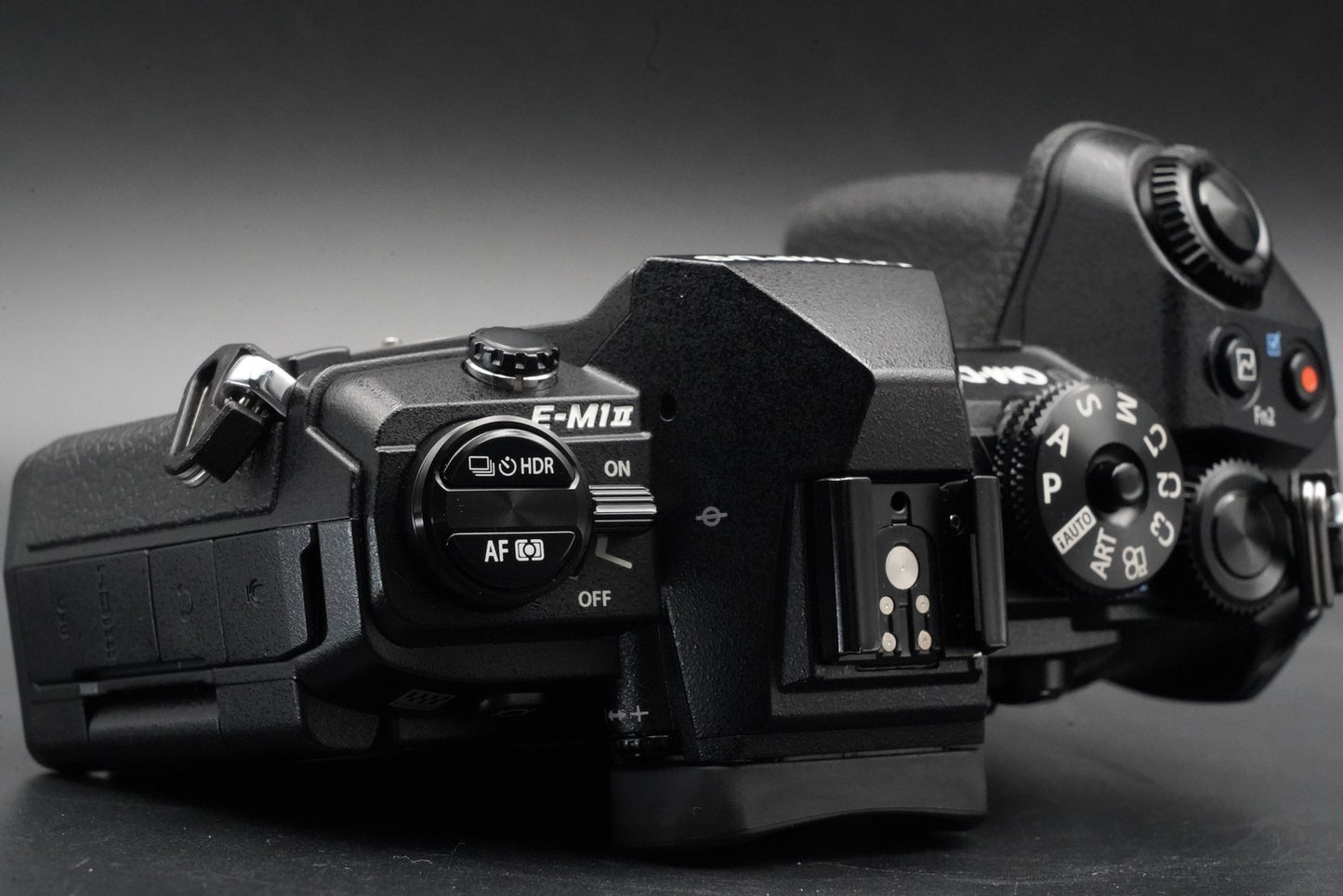 Olympus OM-D E-M1 Mark II Digital Camera Black Body JAPAN US Duty Paid 11044