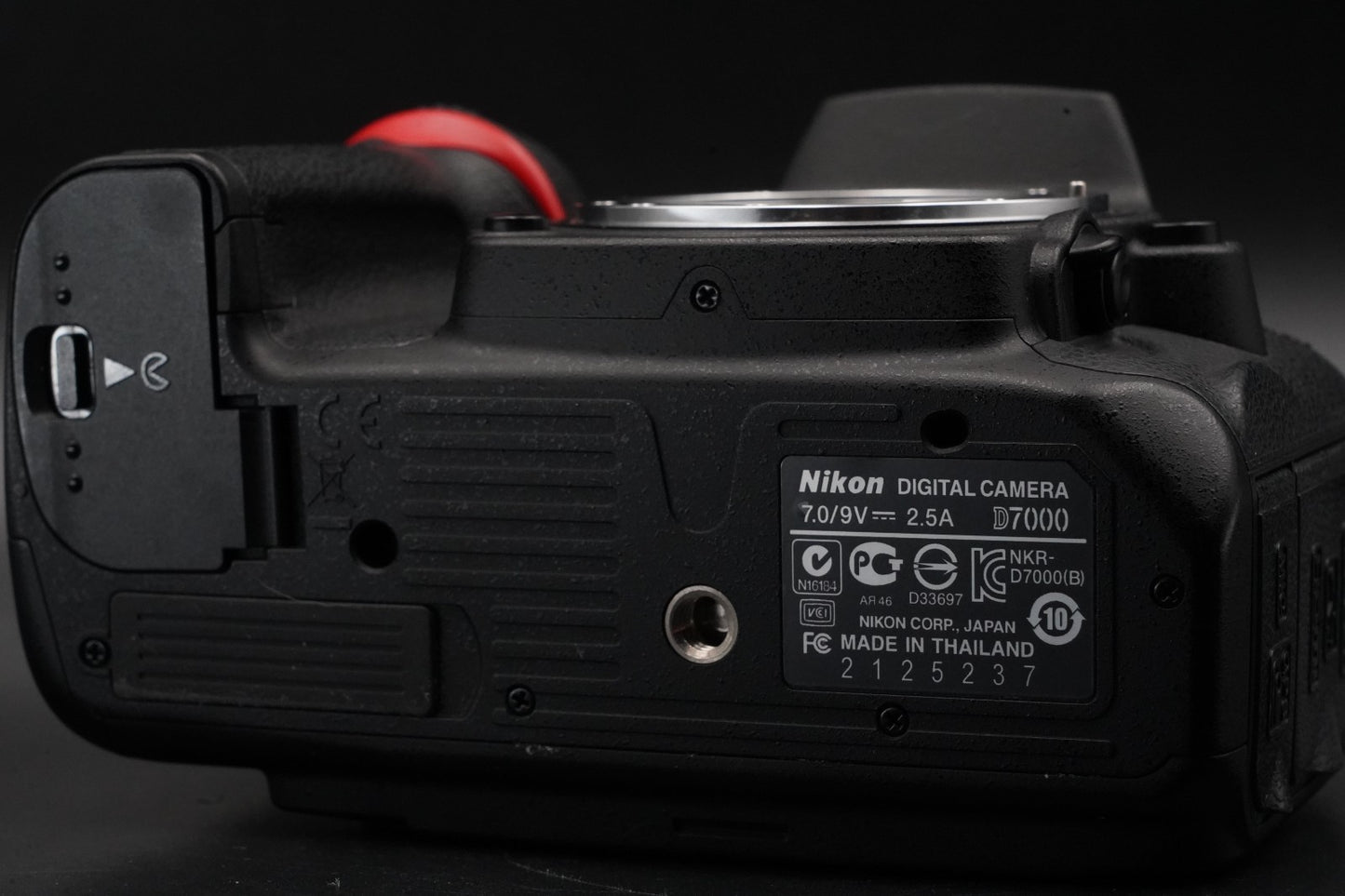 Nikon D7000 DSLR Digital SLR Camera -2% cuts- US STOCK #10845