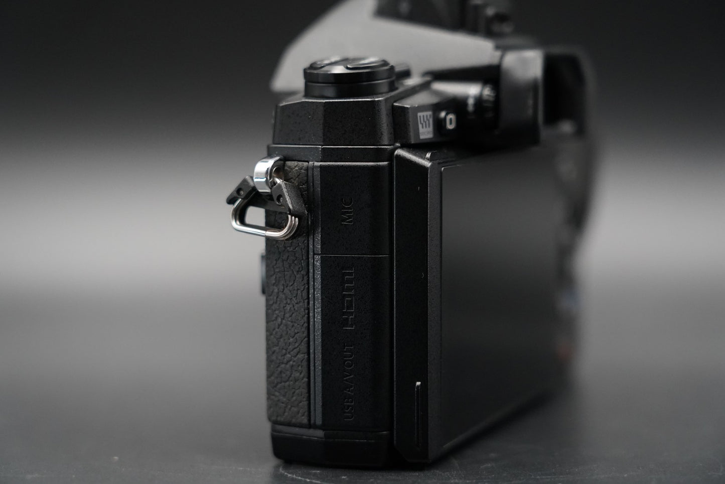 [US Duty Paid] Olympus OM-D E-M1 Digital Camera Black Body From JAPAN 10746