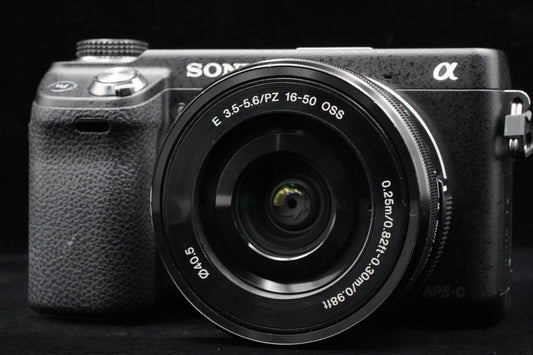 Sony α NEX-6 Digital Camera w/ 16-50mm PZ Lens ENGLISH OK! [] US STOCK #9660