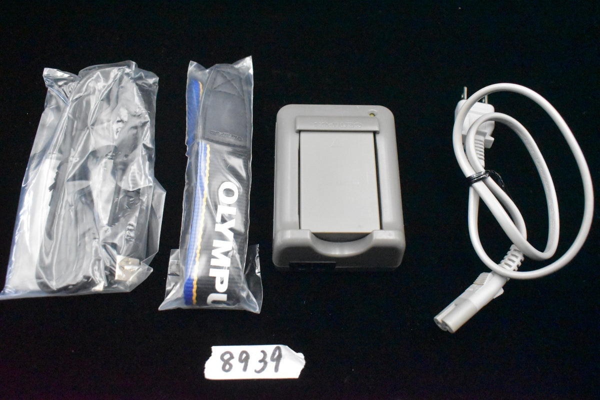 [US Duty Paid] Olympus OM-D E-M10 Mark II 16.1MP Digital Camera Silver 8939