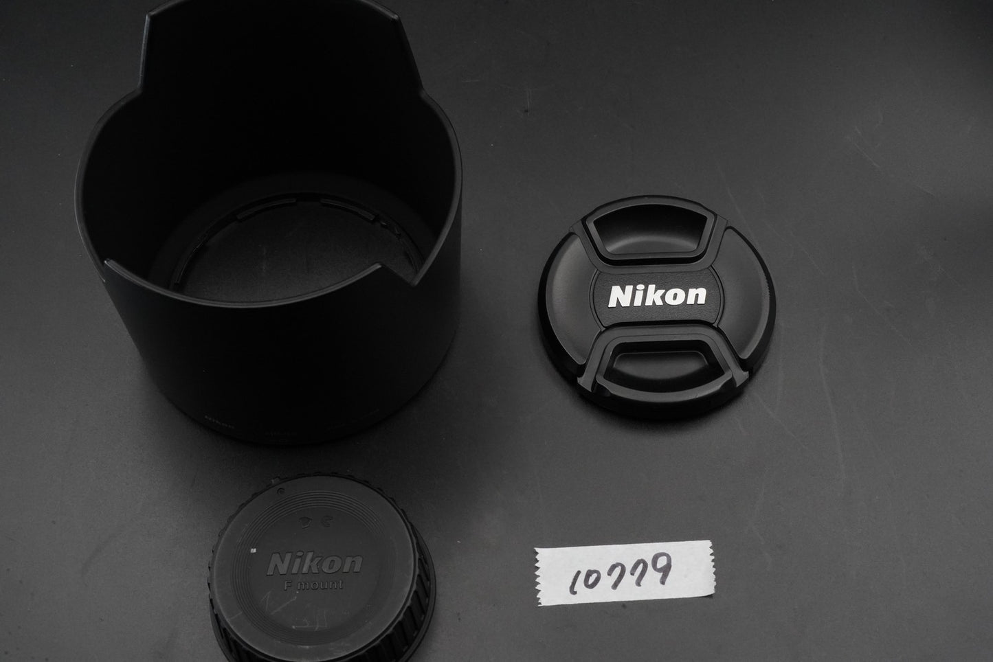 [ALMOST UNUSED] Nikon AF-S Micro NIKKOR 105mm F/2.8 G ED VR Lens 10779