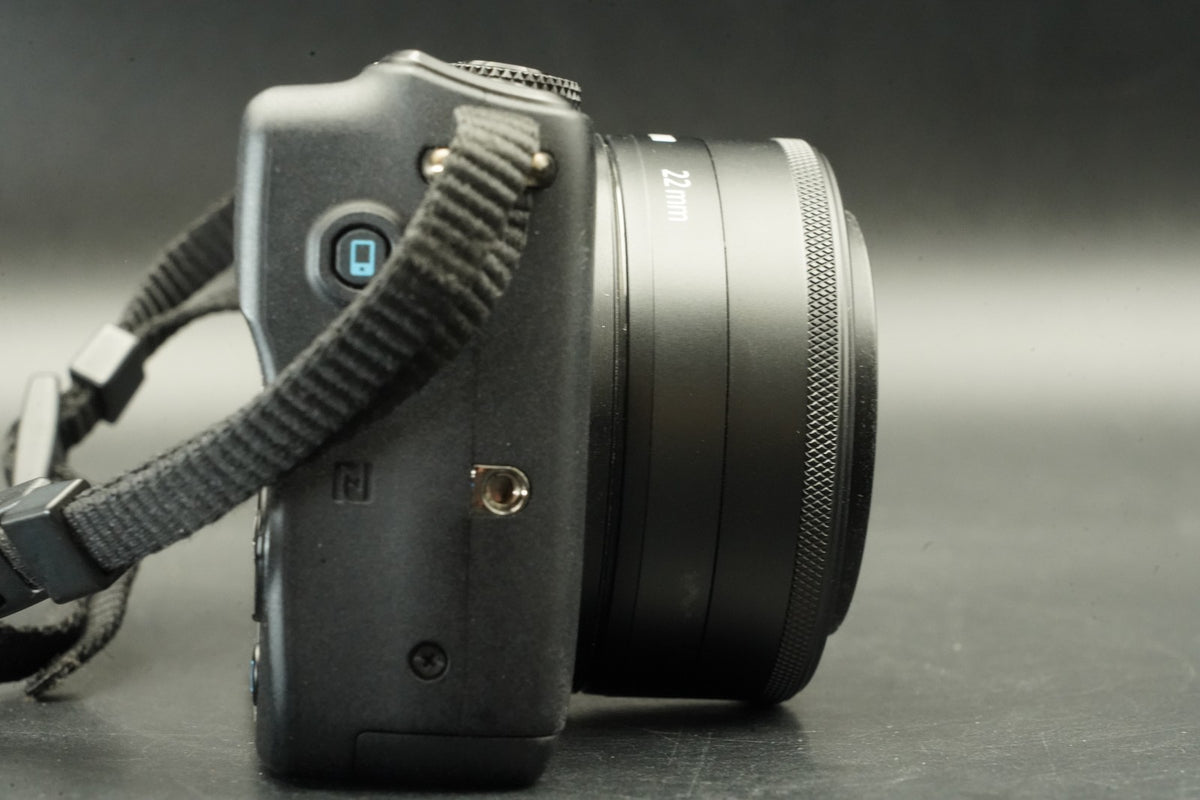 Canon EOS M10 Mirrorless Digital Camera Black w/ 15-45mm + 22mm Lens #12192