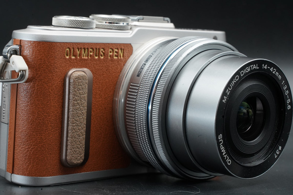 Olympus E-PL8 Brown w/ 2 lenses Digital Mirrorless Camera -1025 cuts- #11438