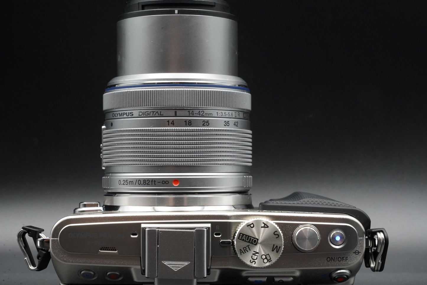 36 cuts! Olympus E-PL5 w/ Lens Mirrorless Digital Camera Silver 10547