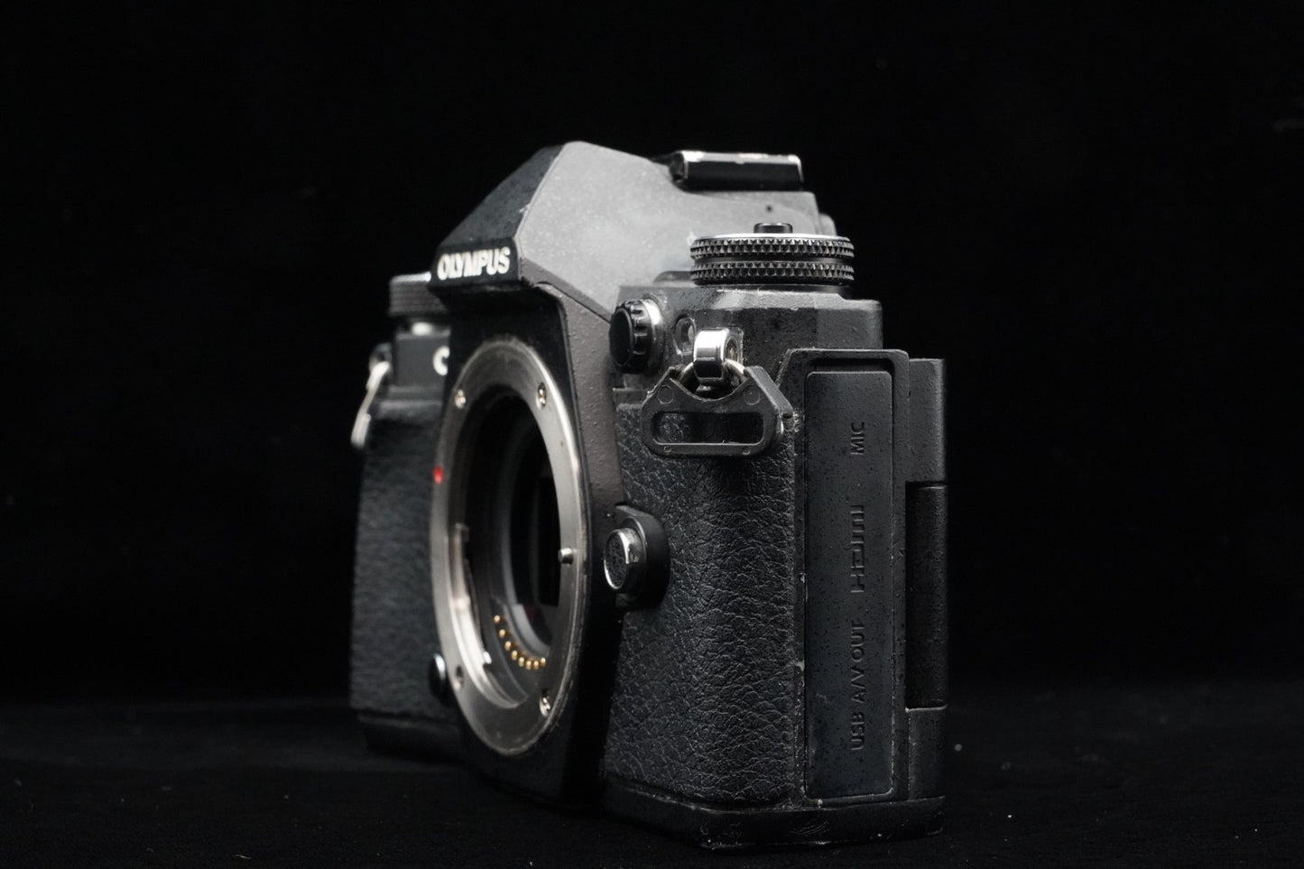 Olympus OM-D E-M5 Mark II 16.1MP Digital SLR Camera Black US DUTY PAID 9781