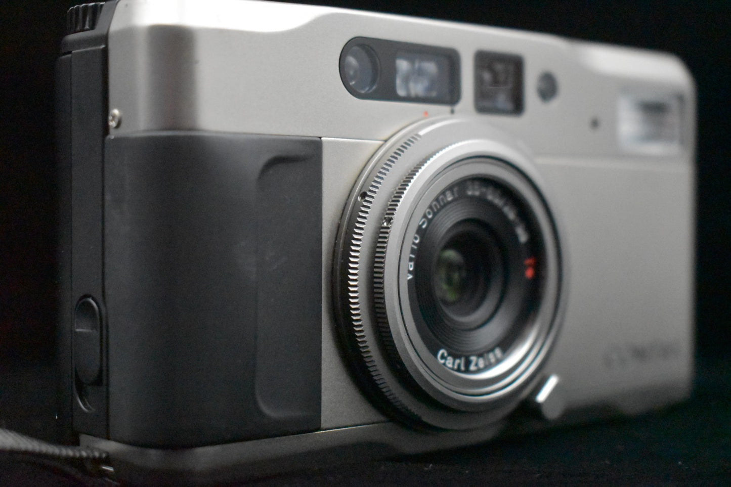 [US Duty Paid] Tested! Contax TVS Point & Shoot 35mm Film Vintage Camera 9416