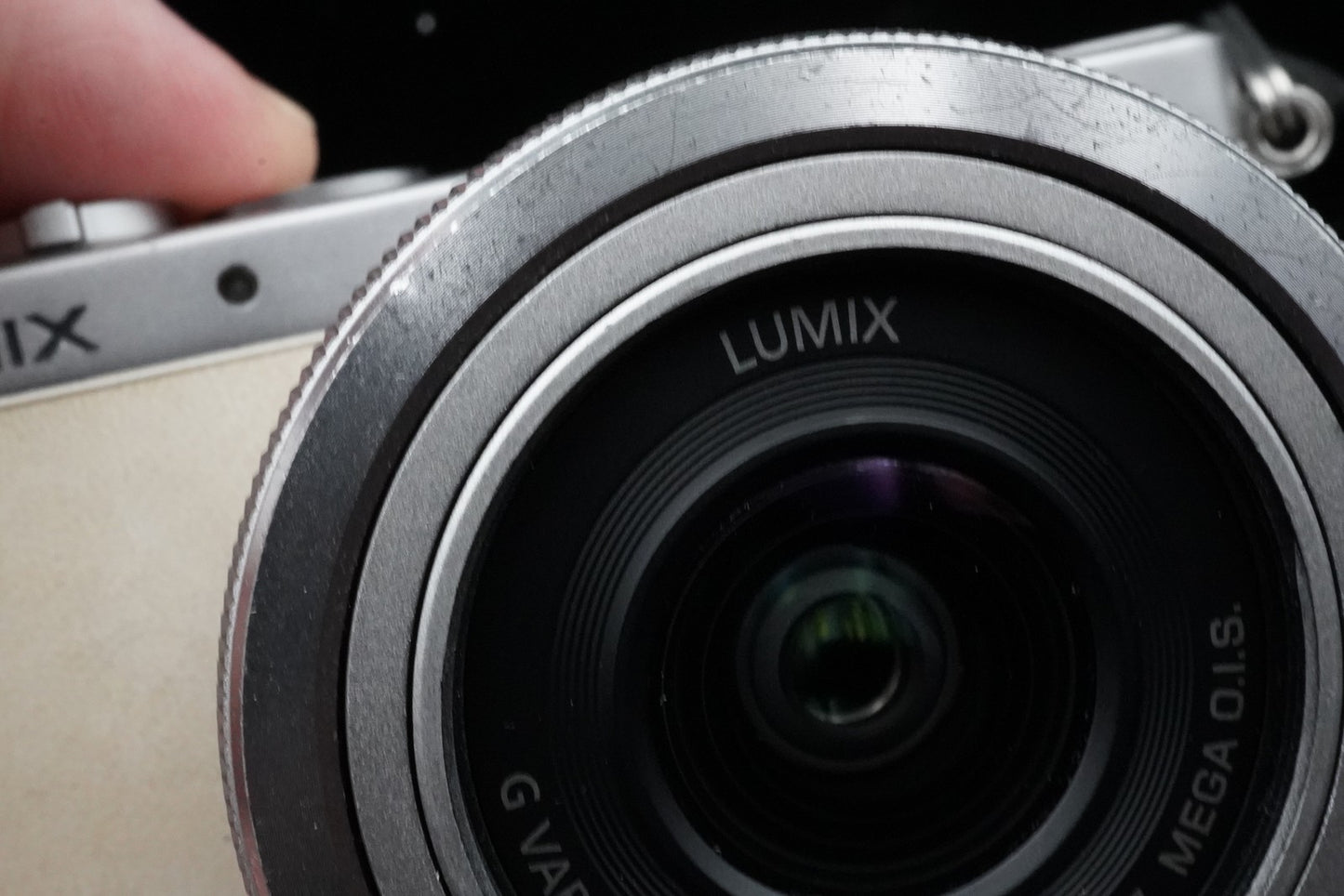 Panasonic LUMIX DMC-GM1 Digital Camera White US Duty Paid 10037