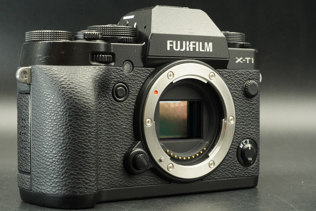 Fujifilm X-T1 Mirrorless Digital Camera 16.3MP Black -2623 cuts- #12254
