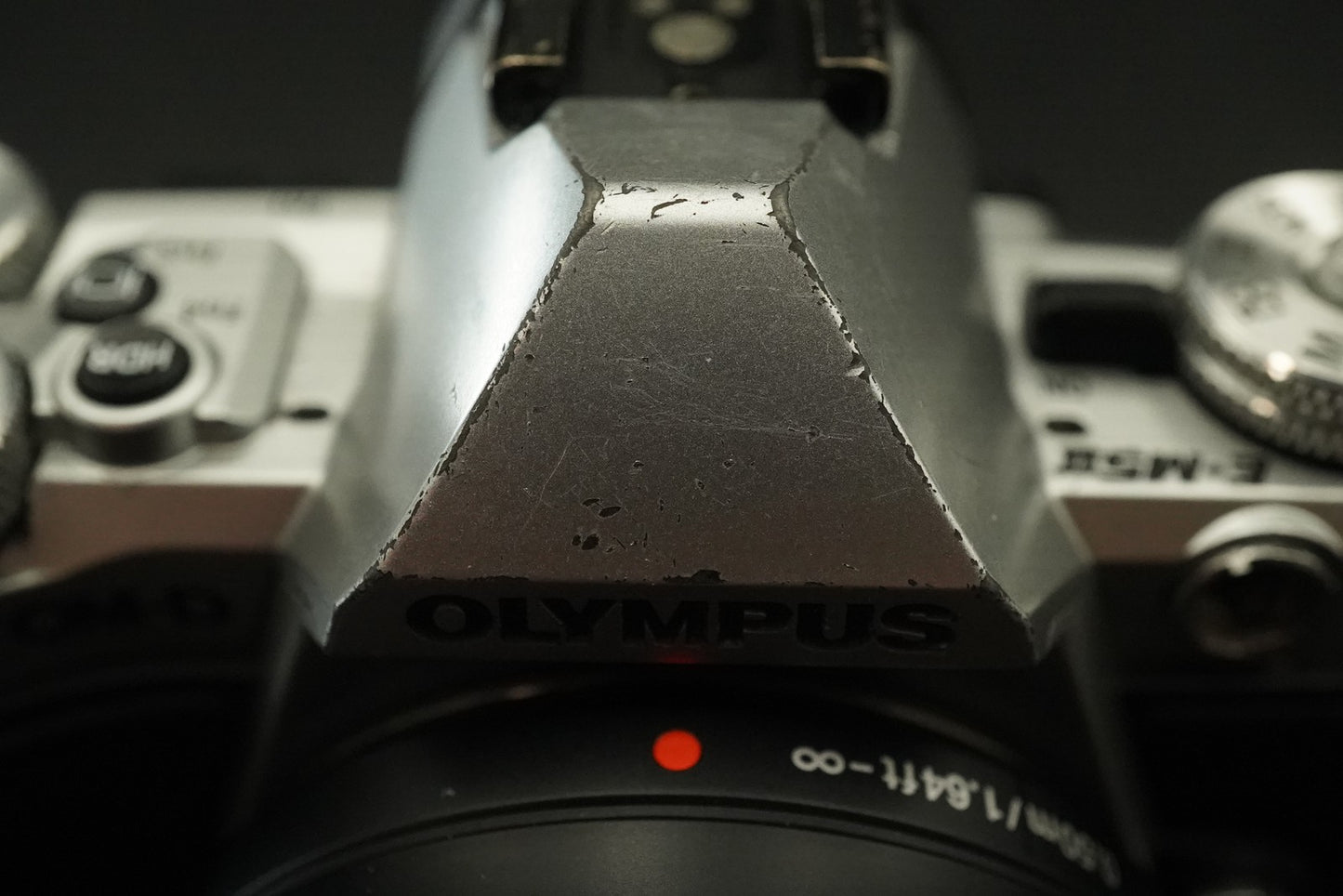 Olympus OM-D E-M5 Mark II w/ M.ZUIKO 14-150 Lens Silver -10789 cuts- #11765