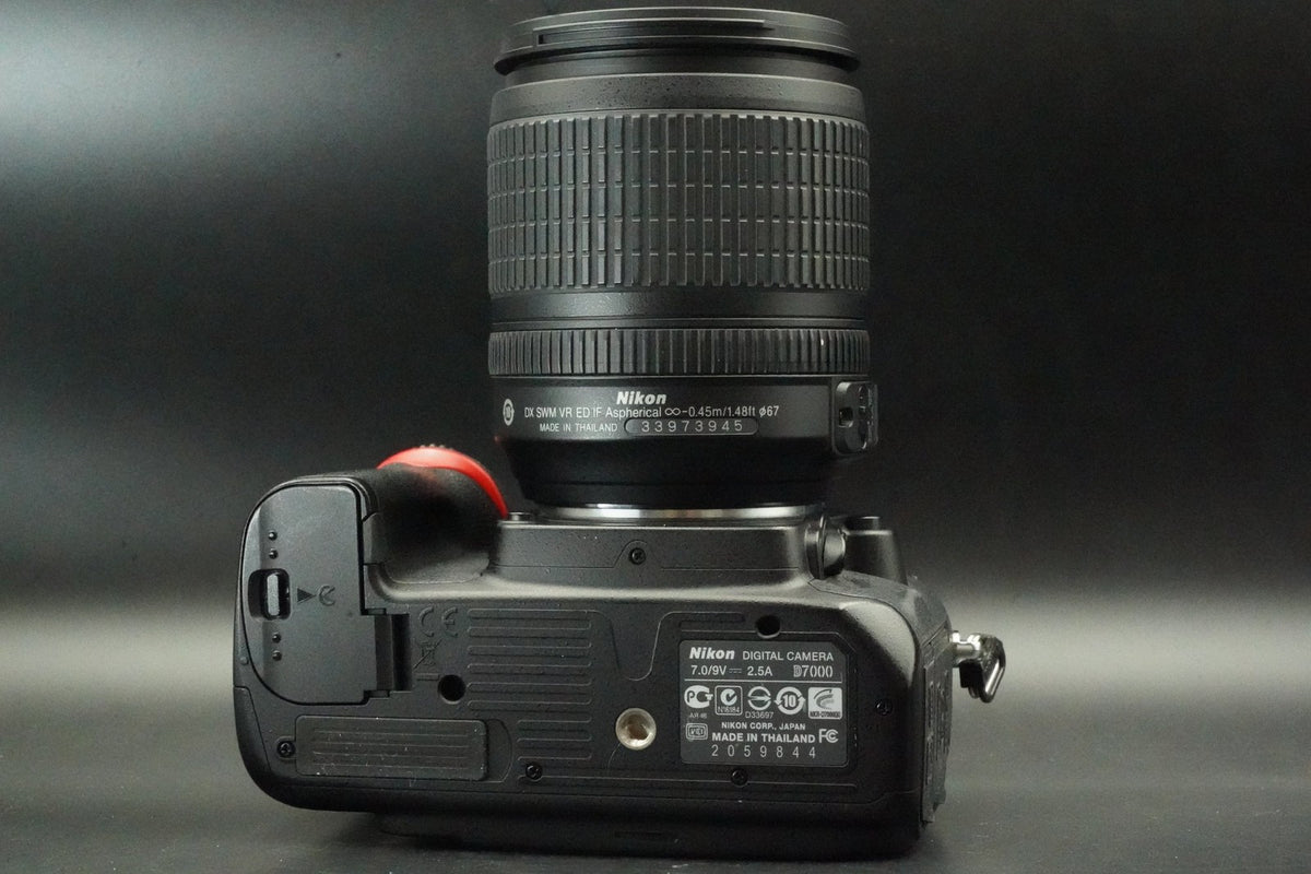 Nikon D7000 w/ AF-S 18-105mm f/3.5-5.6 DSLR Digital SLR Camera -10% cuts- #12725