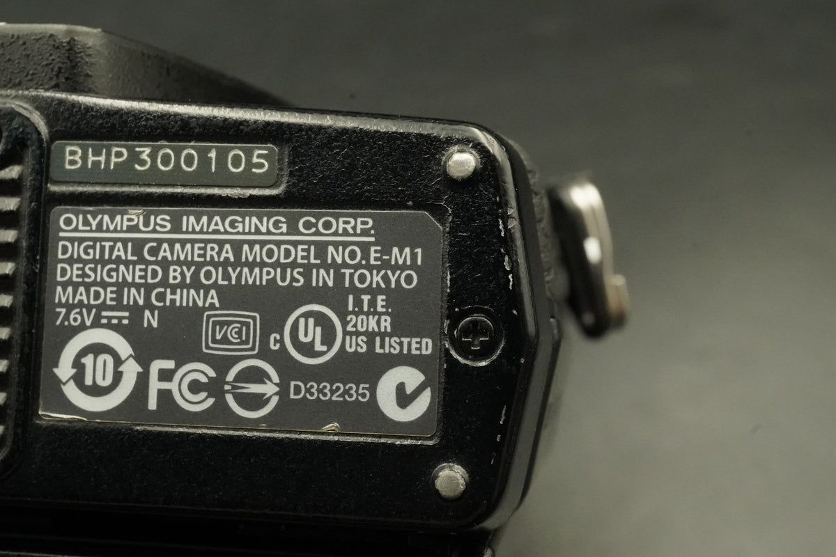Olympus OM-D E-M1 Digital Camera Black Body From JAPAN -19256 cut- #12405