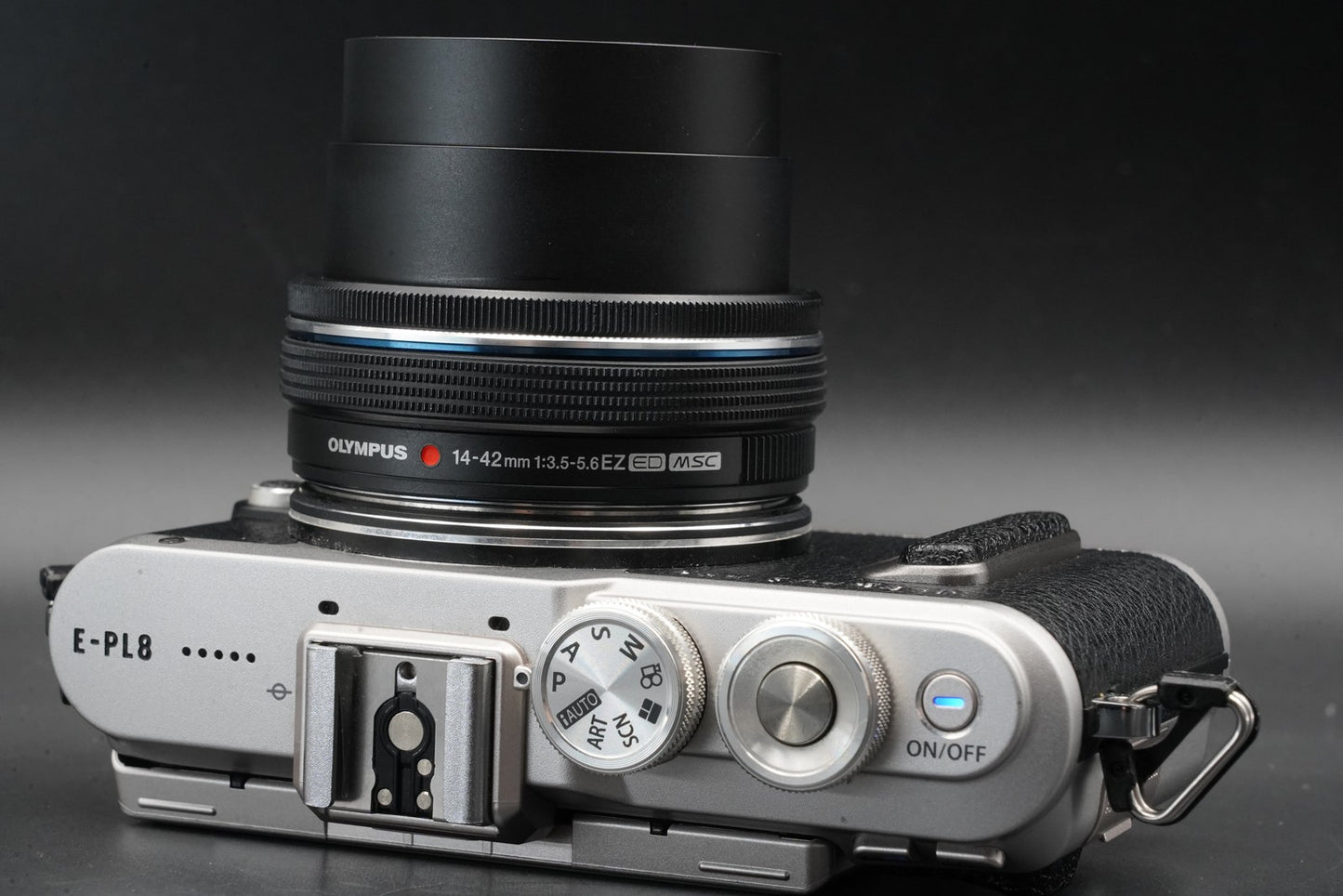 Olympus E-PL8 w/ 40-150mm Lens Digital Camera Silver US Duty Paid 11355