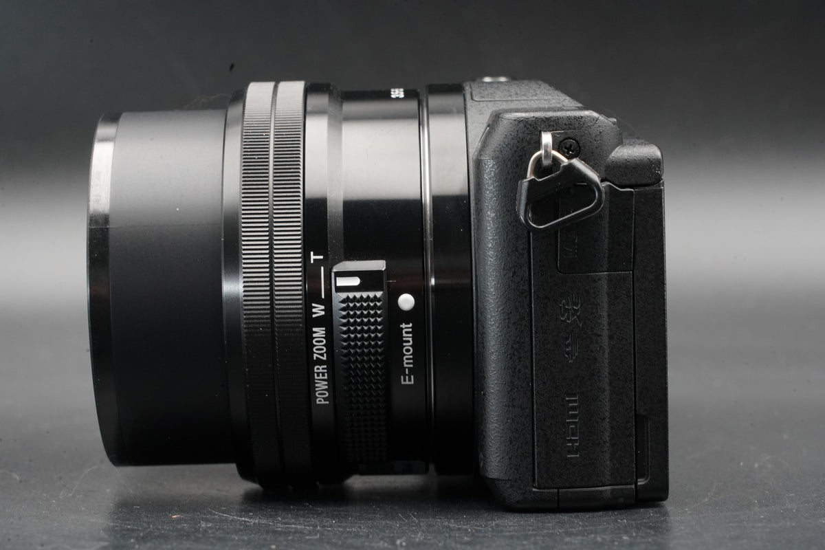 Sony a5100 Mirrorless Digital Camera Black -2104 cuts- US STOCK #11353
