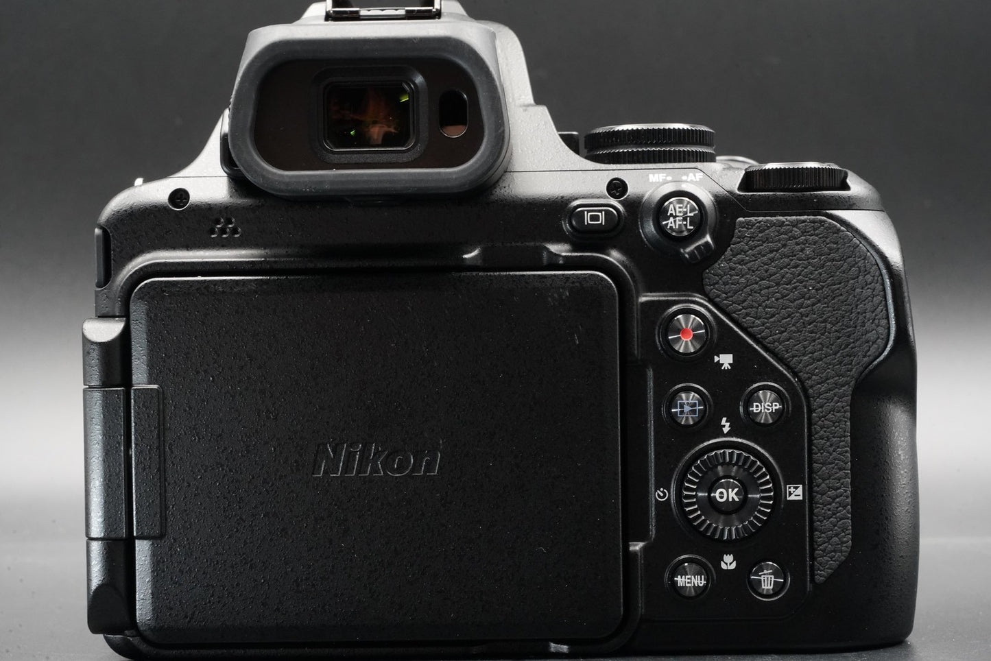 Nikon Coolpix P1000 Compact Point Shoot Digital Camera ALMOST UNUSED 10741