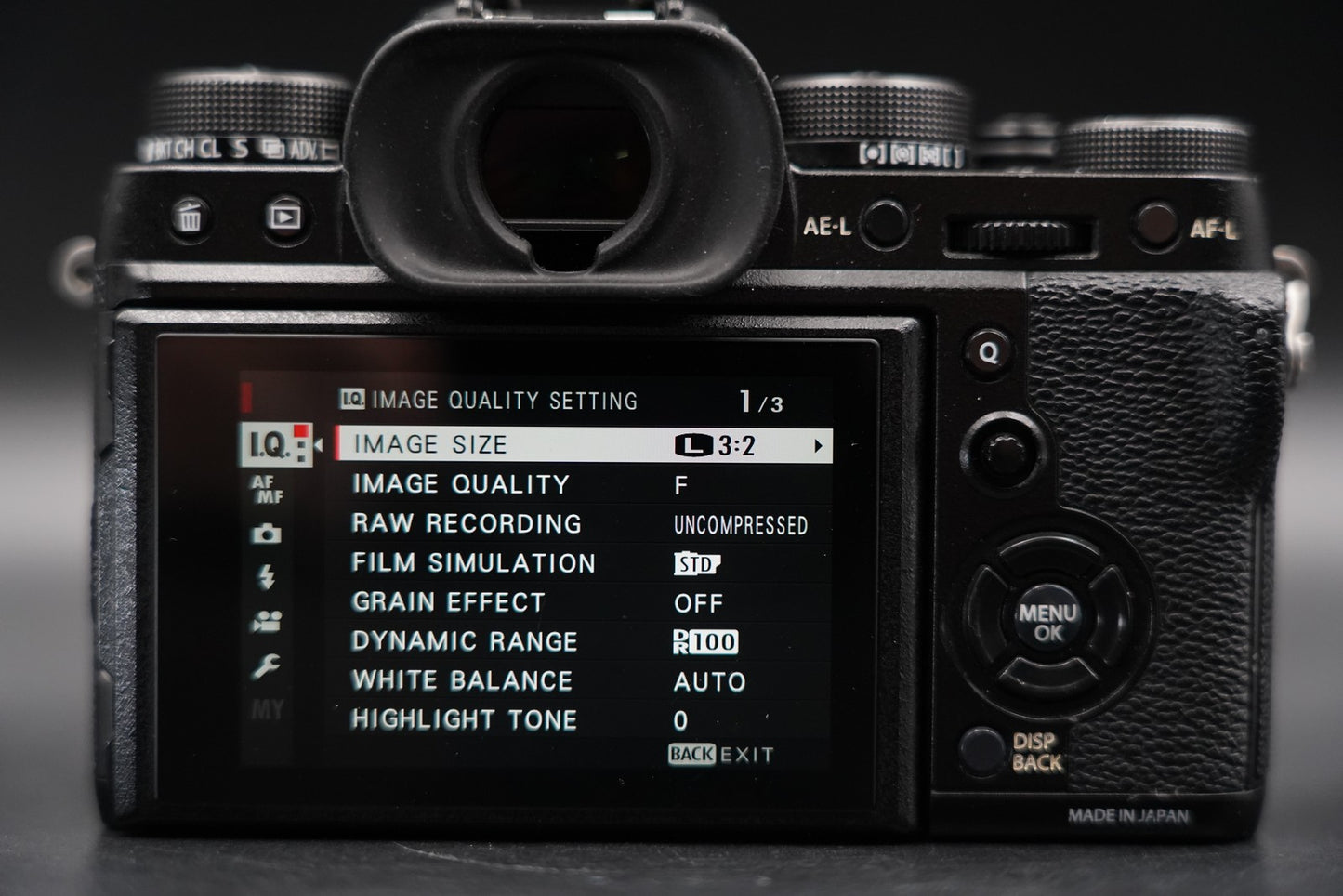 Only 1 cut!! Fujifilm Fuji X-T2 Mirrorless Digital Camera 11313