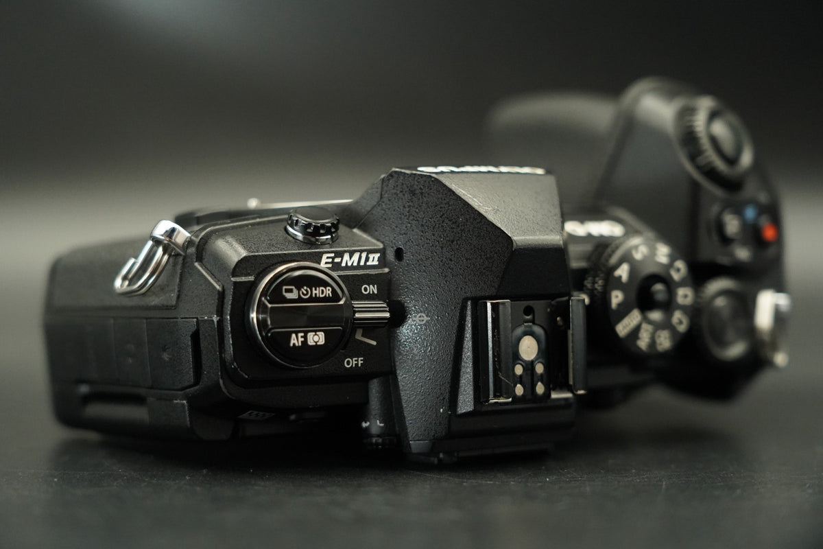 Olympus OM-D E-M1 Mark II Digitalkamera schwarz Body -273314 Schnitte- #11924