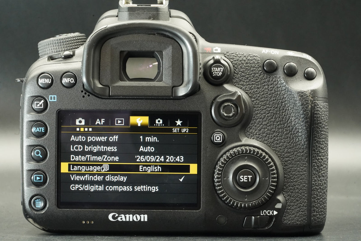 Canon EOS 7D Mark II DSLR Digital SLR Video Camera Used #12396