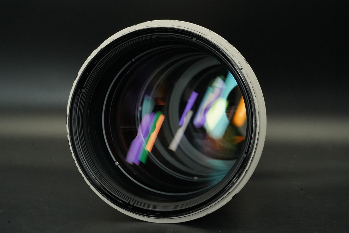 Canon EF 300mm F/2.8 L IS USM Lens w/ BOX US STOCK #11582
