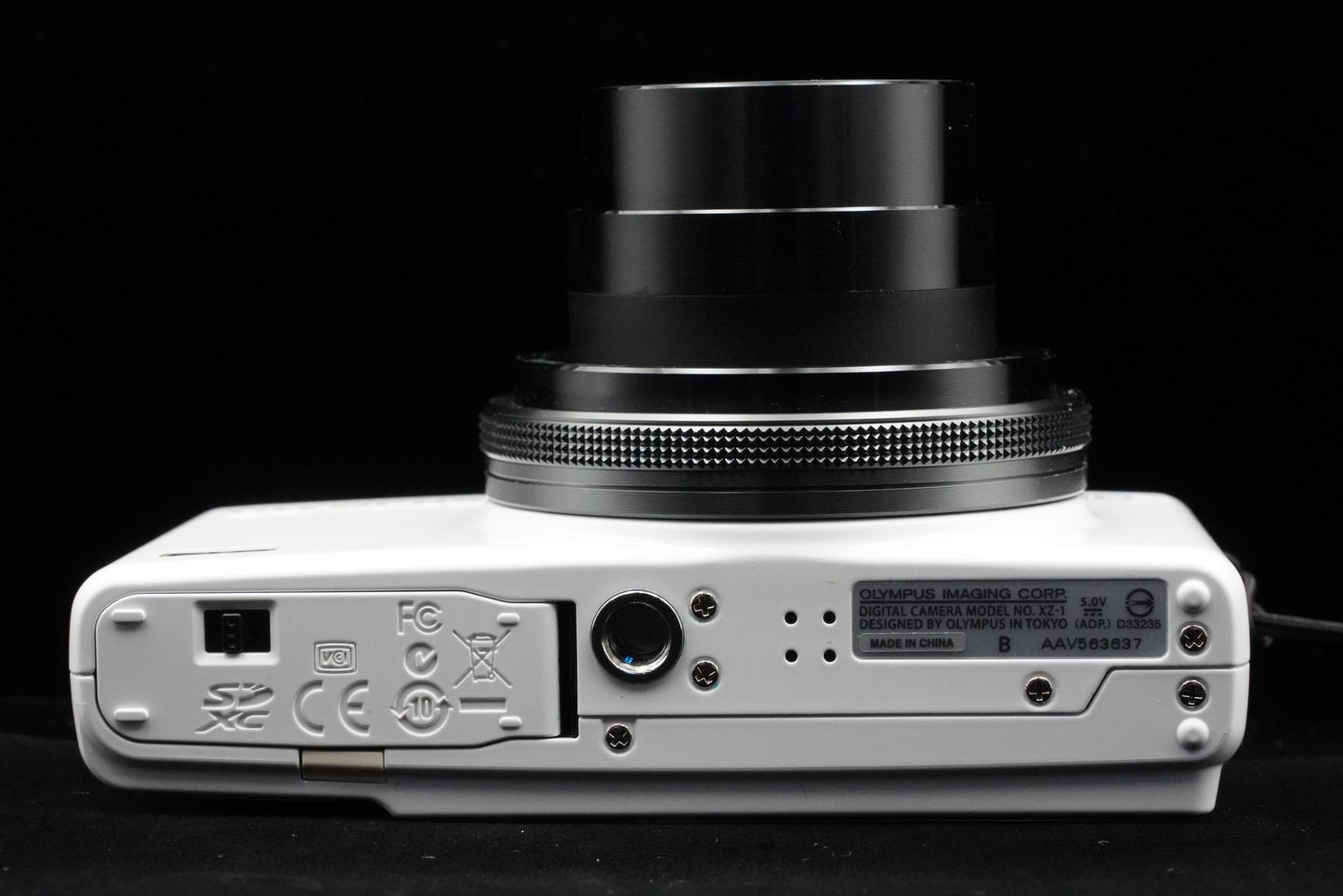 Olympus STYLUS XZ-1 Point and Shoot Digital Camera White US Duty Paid 10164