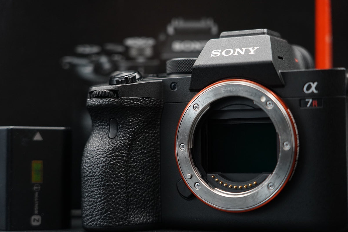 Fotocamera digitale mirrorless Sony A7R IV ILCE-7RM4 inglese OK -37970...