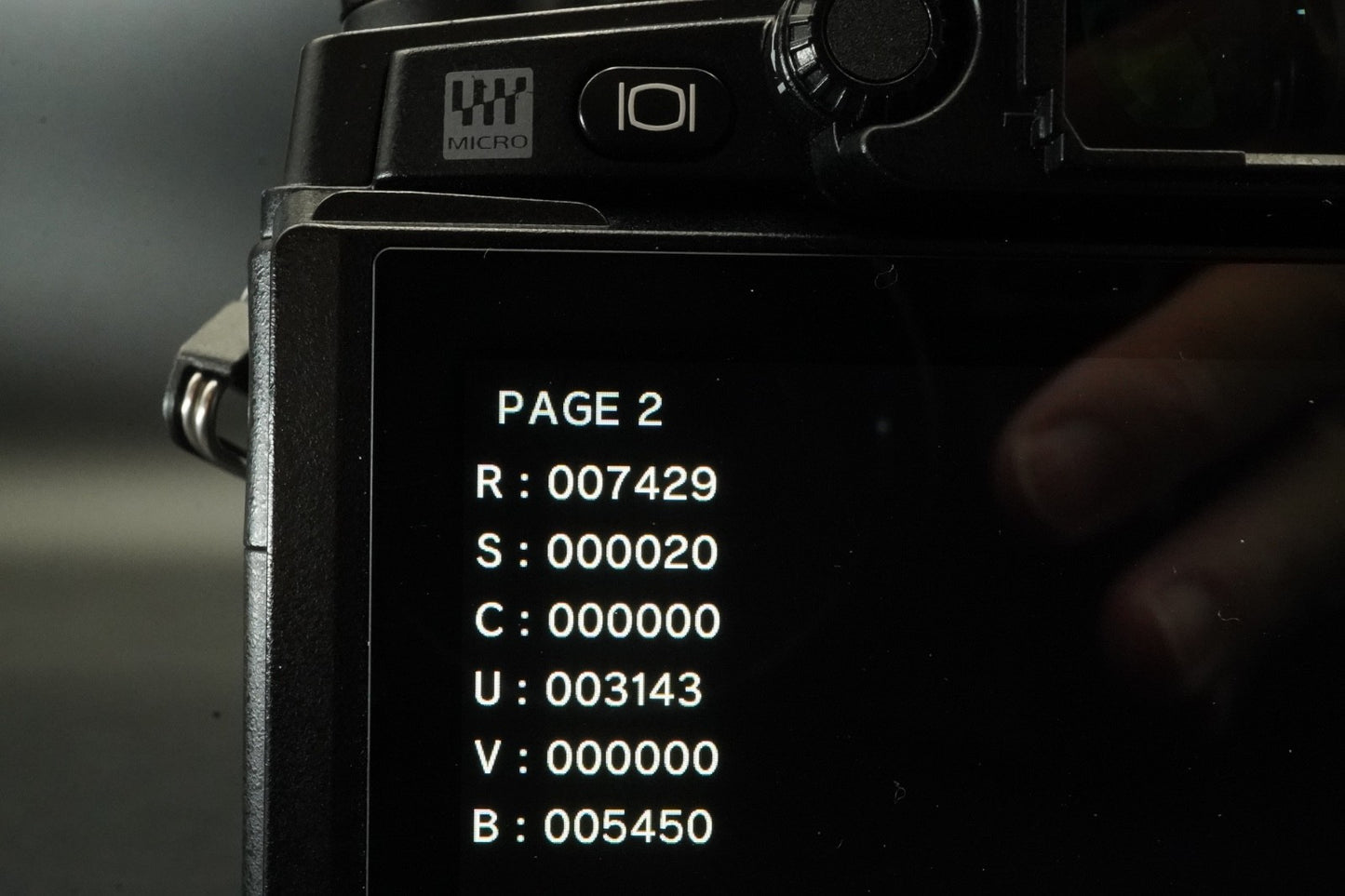Olympus OM-D E-M1 Digital Camera Black Body -7429 cuts- #11814