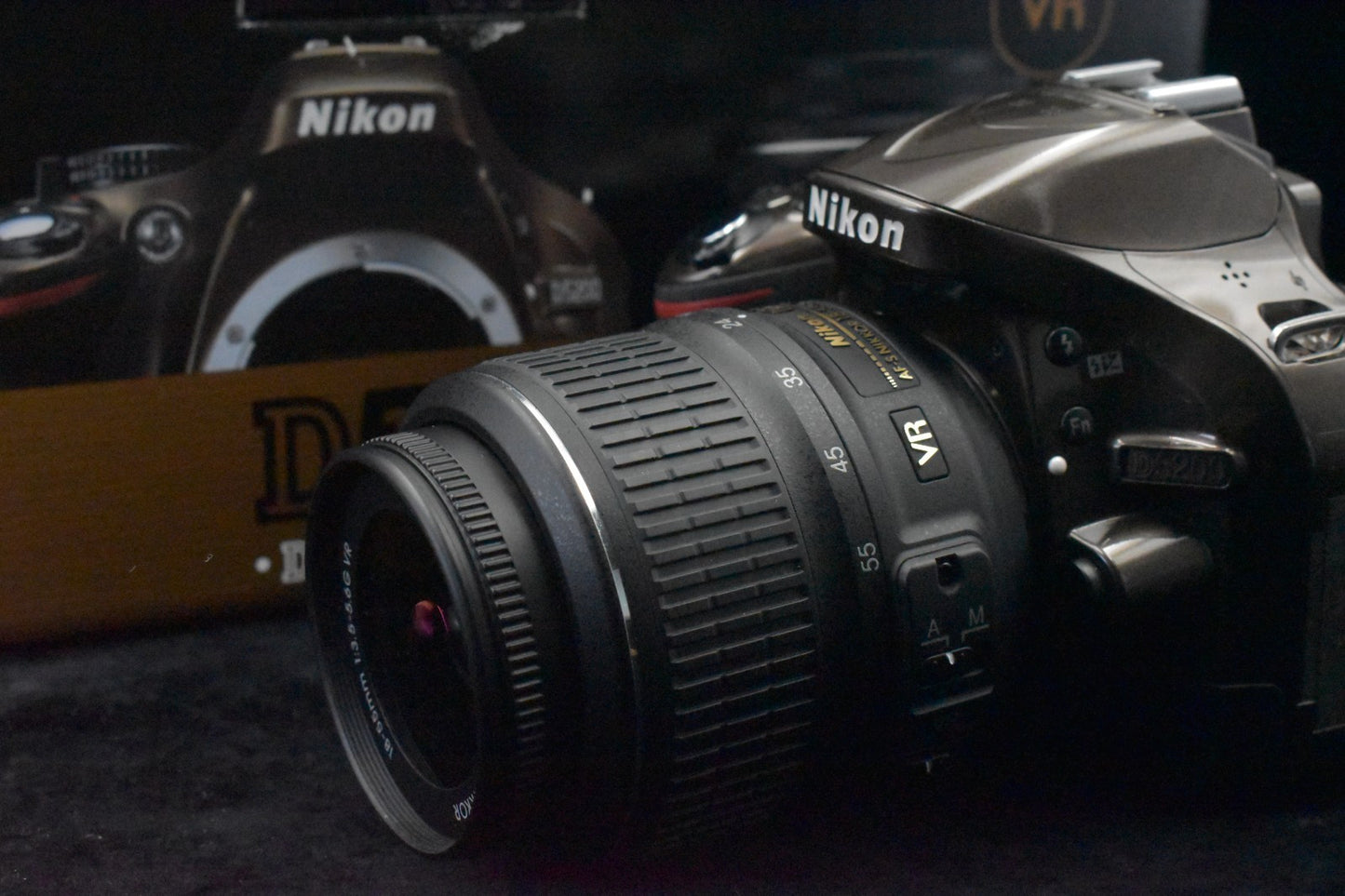 Nikon D5200 DSLR Camera Body with Lens Bronze US Duty Paid 8686