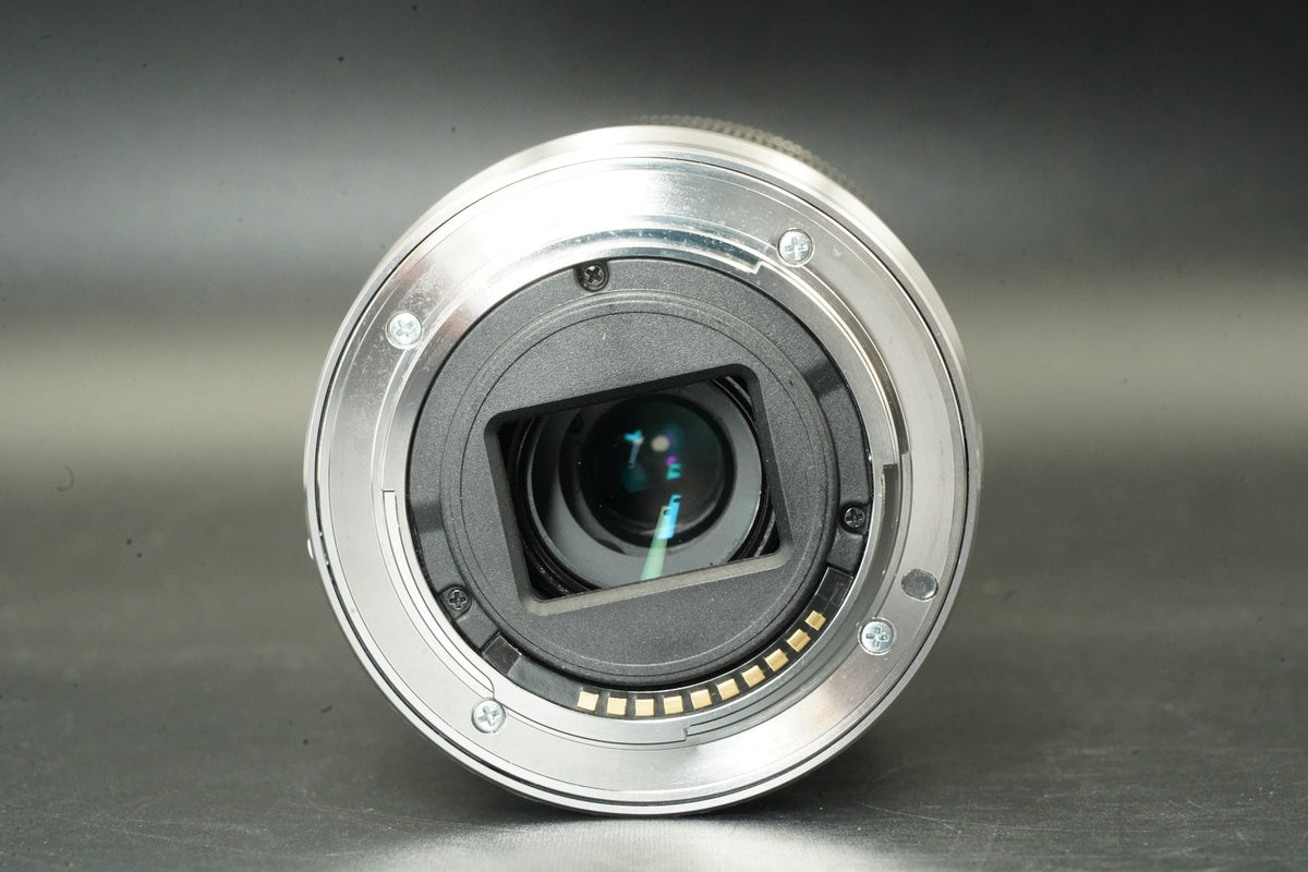 Sony a5000 Digital Camera White with 14-42mm + 55-210mm Lens -3359 cuts- #12364