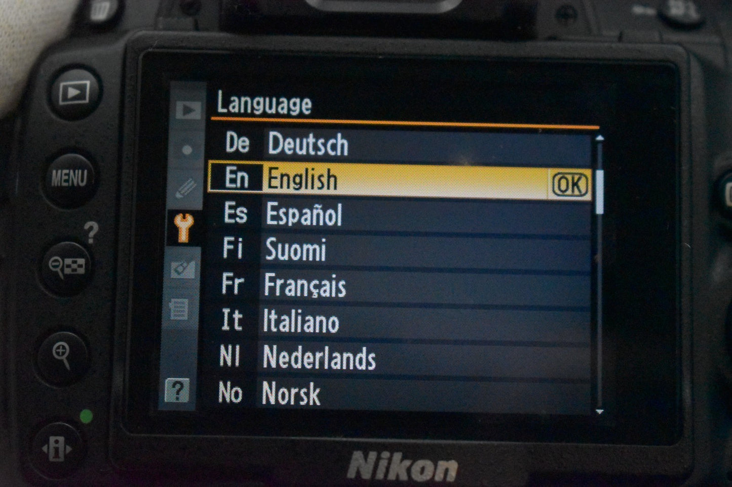 [US Duty Paid] Nikon D5000 Digital SLR Camera 12.3MP with Lens From Japan 8959