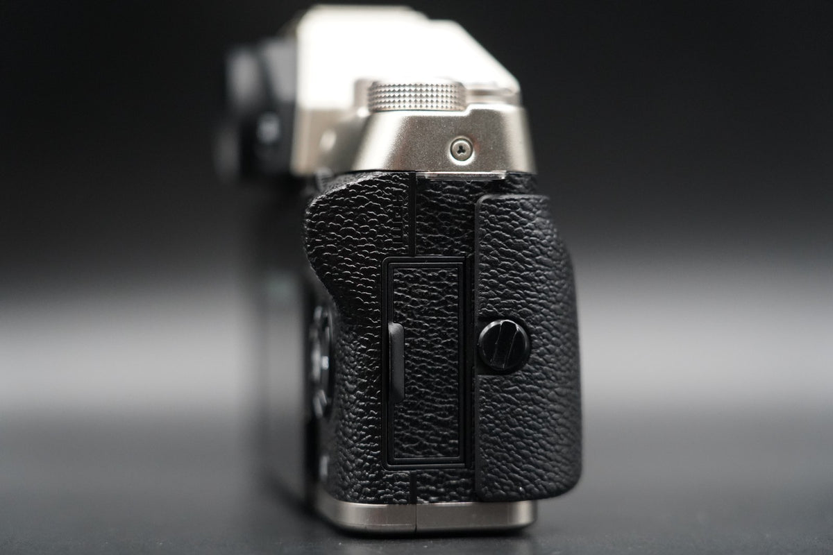 Fujifilm X-T100 Silver 24.2MP Mirrorless Digital Camera Body #10453
