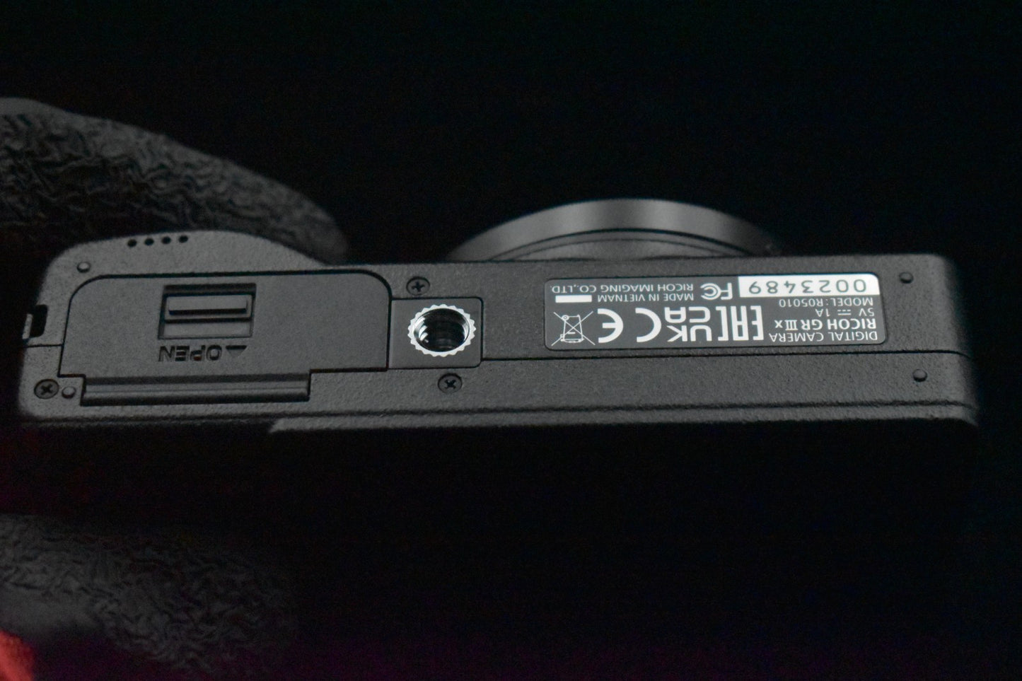RICOH GR IIIx 24.2MP Black Compact Digital Camera US Duty Paid 9320