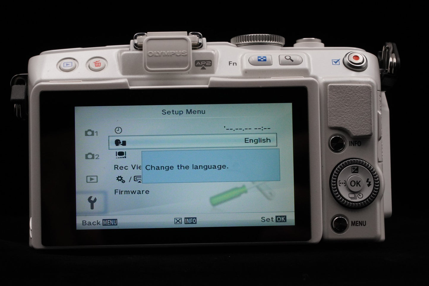 Olympus Pen Lite E-PL6 16.0MP Body White with Lens US Duty Paid 10225