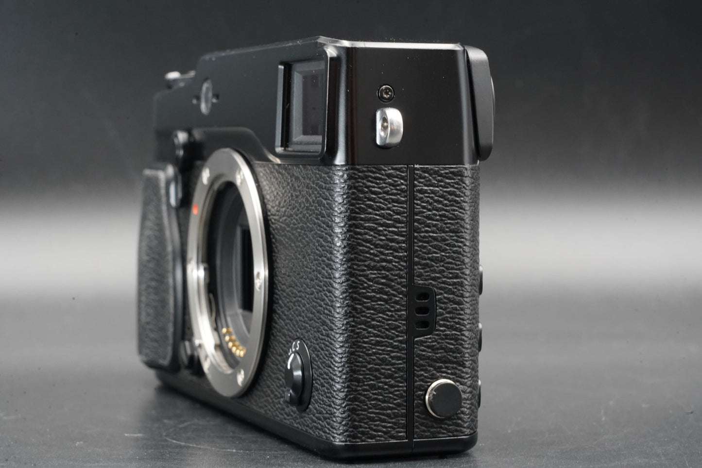 Fujifilm X-Pro1 Mirrorless Digital Camera Black US Duty Paid 11402