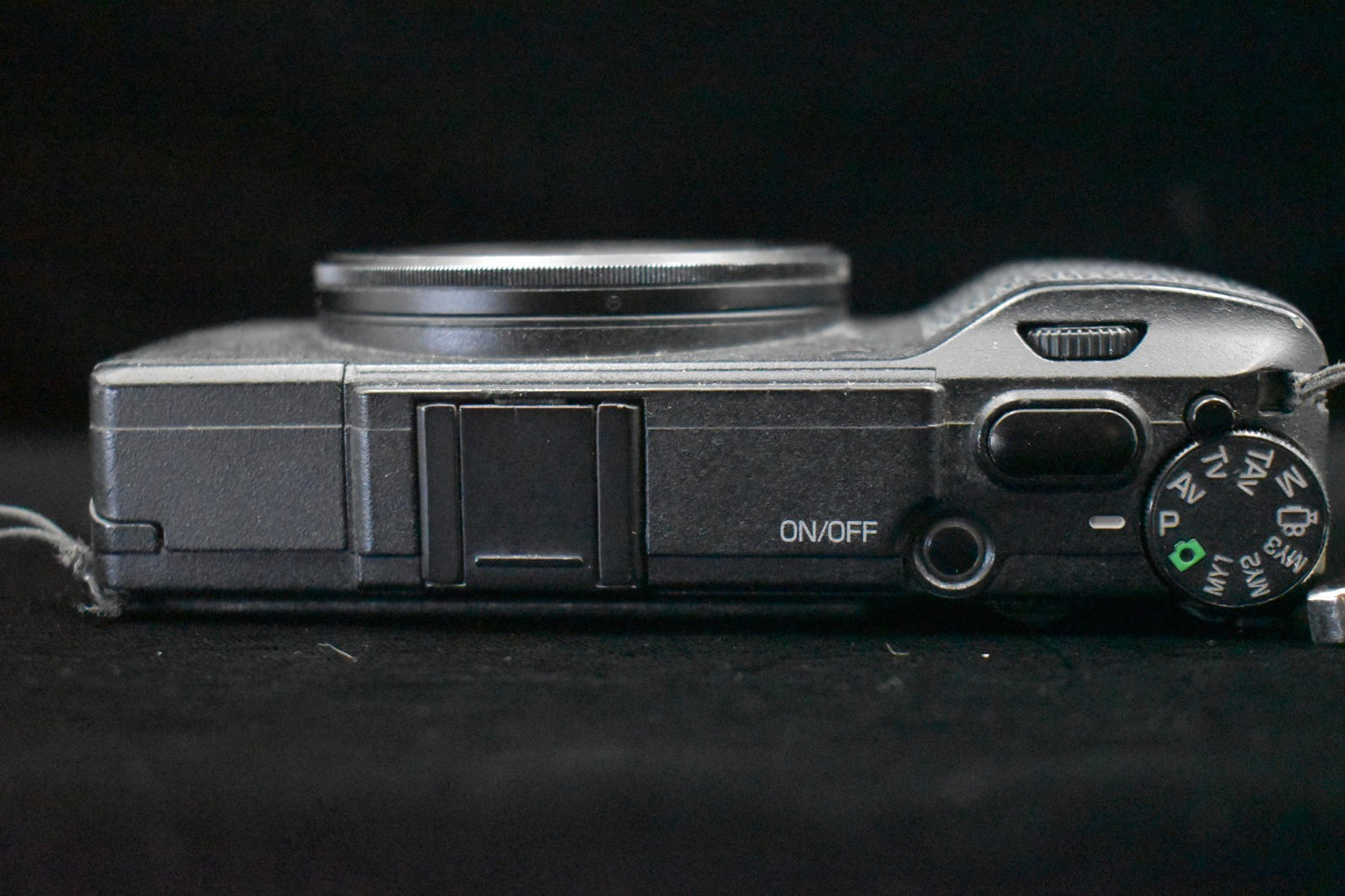 RICOH GR II 16.2 MP Compact Digital Video Camera US Duty Paid 9414