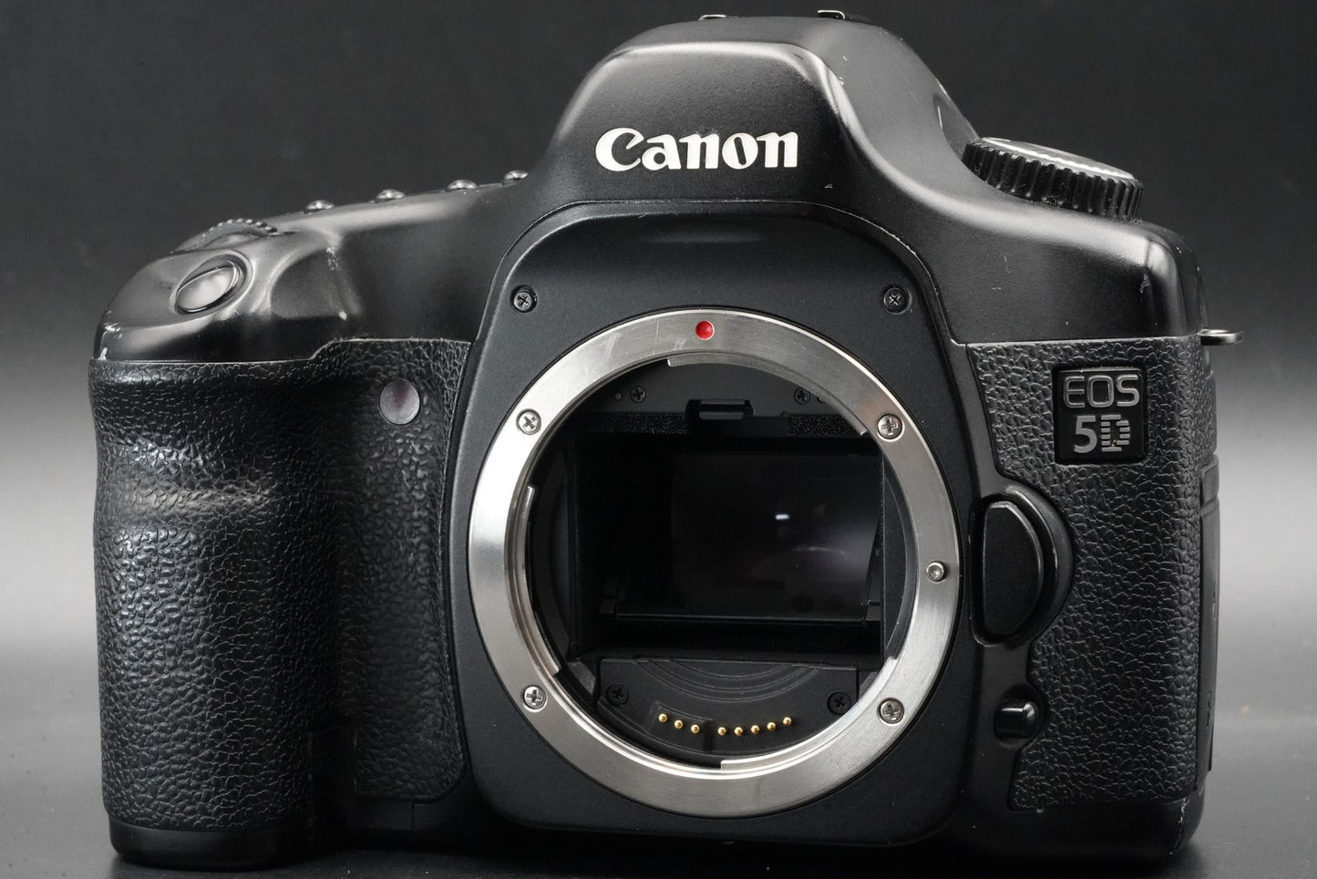 Canon EOS 5D Digital SLR Full Frame Camera Body Only US Duty Paid 11032