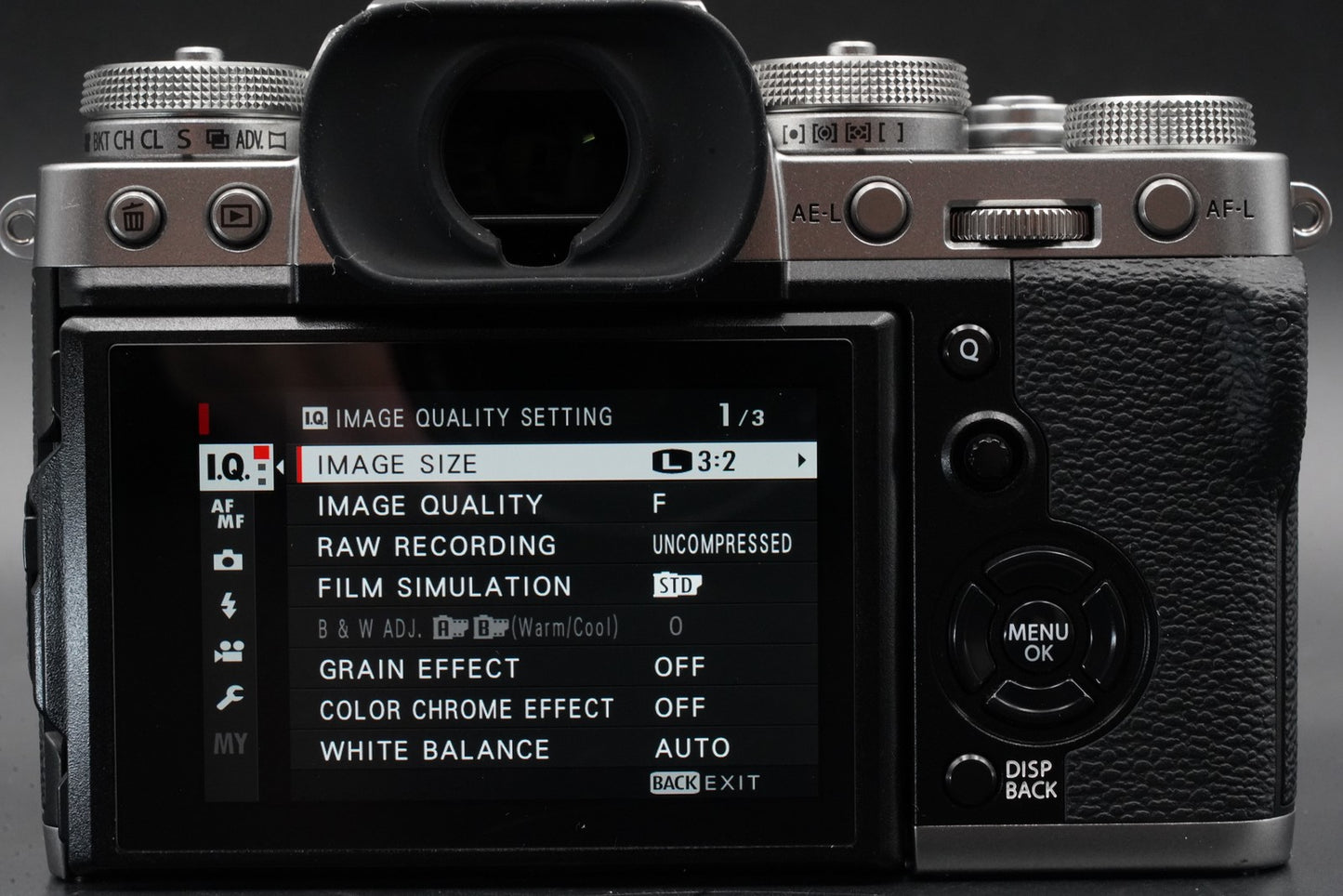 1695 cuts! Fujifilm X-T3 Mirrorless Digital Camera Silver with Lens 10702
